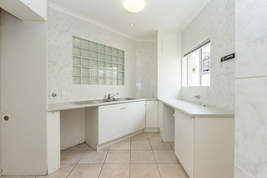 4 Bedroom Property for Sale in Middedorp Western Cape